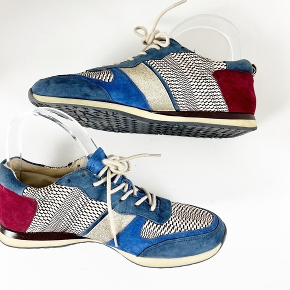 2/$30 Antonio Melani Leather Sneakers 7.5M - Picture 3 of 7